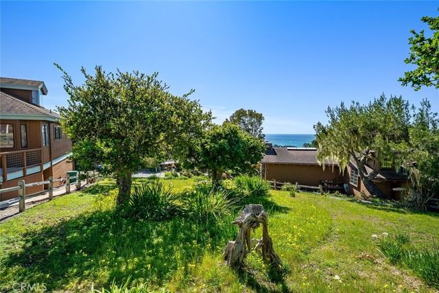 560 Canterbury, Cambria, CA 93428