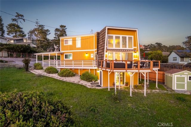 560 Canterbury, Cambria, CA 93428