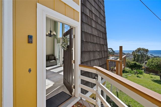 560 Canterbury, Cambria, CA 93428