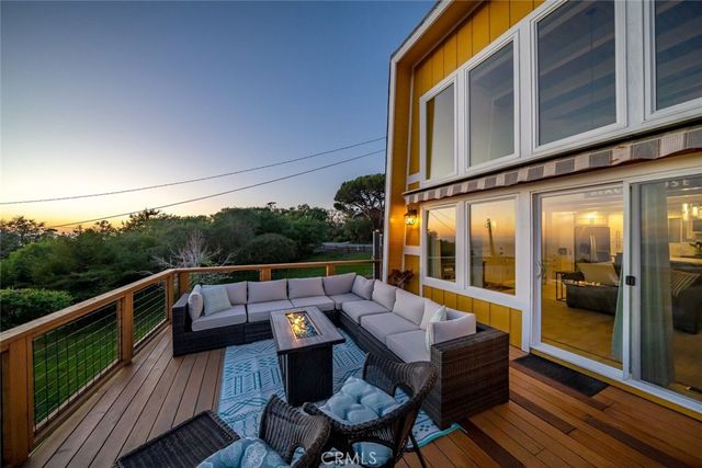 560 Canterbury, Cambria, CA 93428