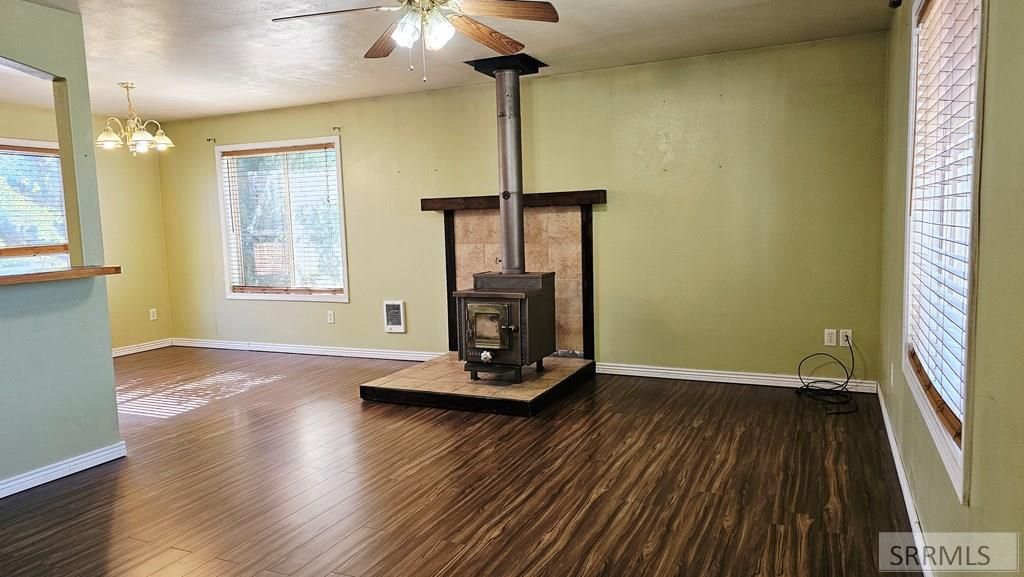 Image 2 of property listing at 334 Catherine Lane, Salmon, ID 83467