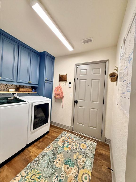 Image 18 of property listing at 4100 SE 53RD COURT, Ocala, FL 34480