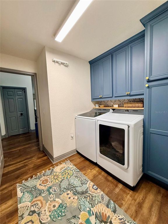 Image 19 of property listing at 4100 SE 53RD COURT, Ocala, FL 34480