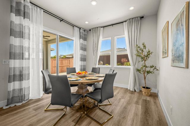 3524 Deer Park Dr, Folsom, CA 95630