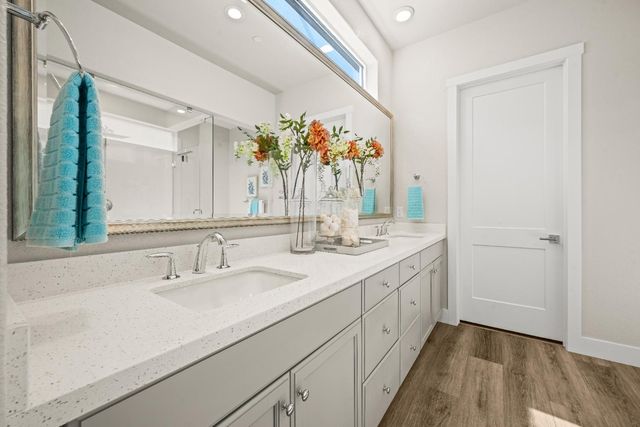 3524 Deer Park Dr, Folsom, CA 95630