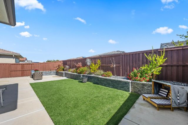 3524 Deer Park Dr, Folsom, CA 95630