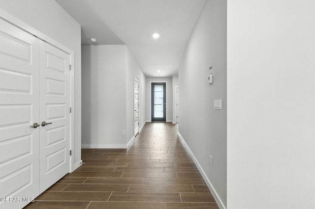 5736 Adamsville Avenue, El Paso, TX 79934