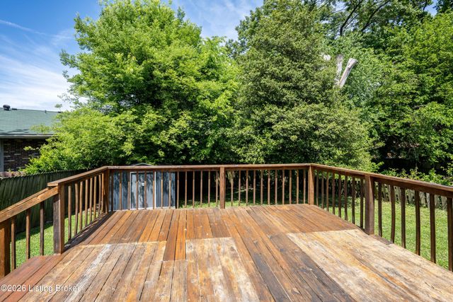 4618 Grandview Dr, Louisville, KY 40216