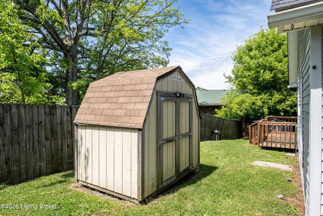 4618 Grandview Dr, Louisville, KY 40216