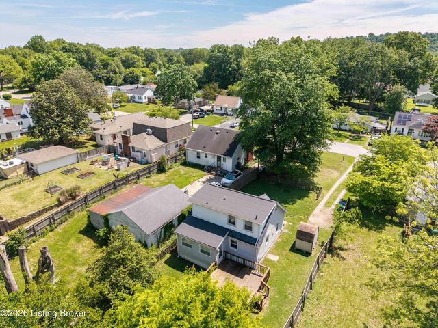 4618 Grandview Dr, Louisville, KY 40216