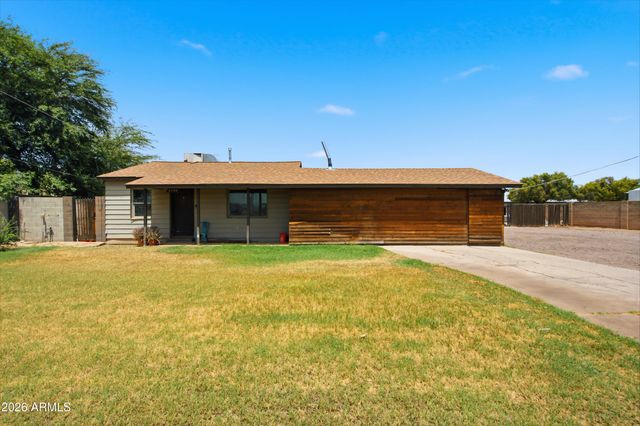 2744 W MARYLAND Avenue, Phoenix, AZ 85017