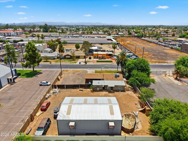 2744 W MARYLAND Avenue, Phoenix, AZ 85017