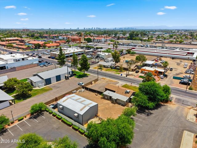 2744 W MARYLAND Avenue, Phoenix, AZ 85017