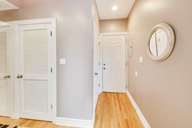2215 W FOSTER Avenue 3, Chicago, IL 60625