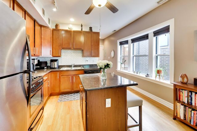2215 W FOSTER Avenue 3, Chicago, IL 60625