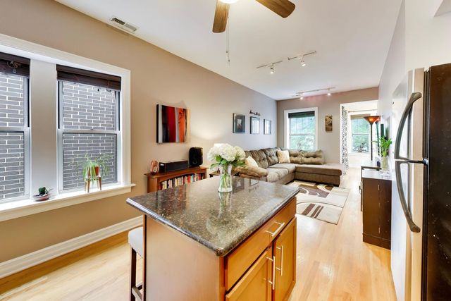 2215 W FOSTER Avenue 3, Chicago, IL 60625