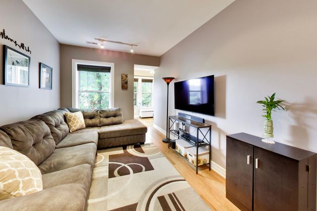 2215 W FOSTER Avenue 3, Chicago, IL 60625