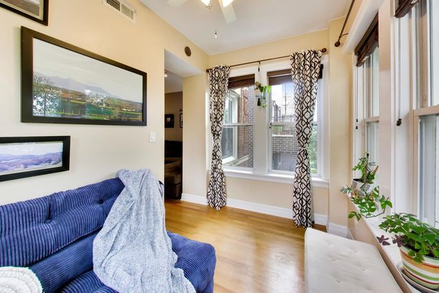 2215 W FOSTER Avenue 3, Chicago, IL 60625