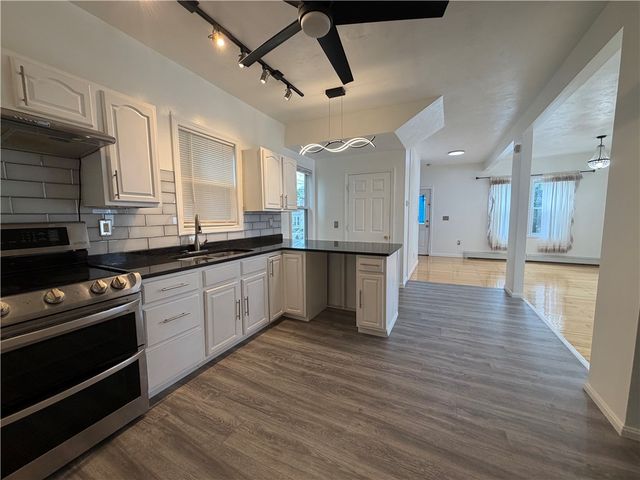 38 Marion Avenue N, Providence, RI 02905