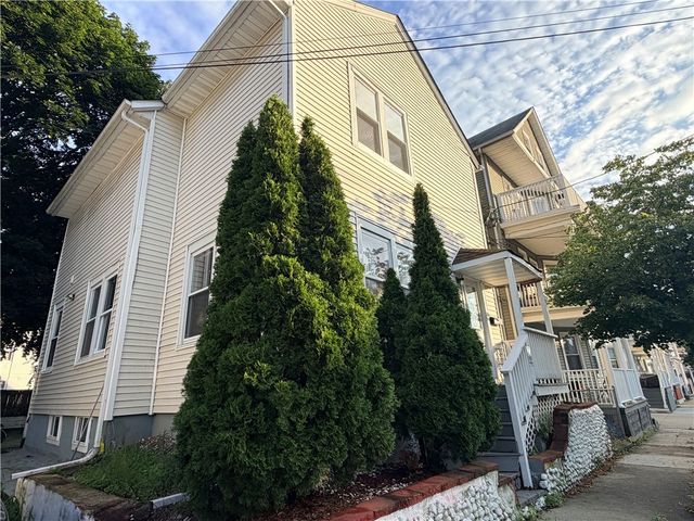 38 Marion Avenue N, Providence, RI 02905