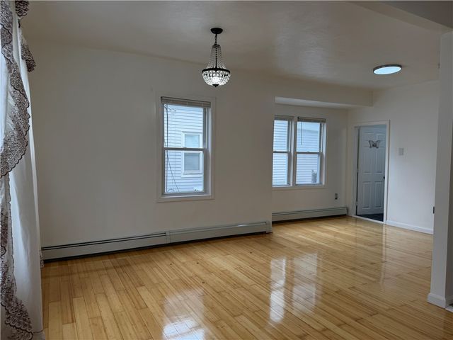 38 Marion Avenue N, Providence, RI 02905