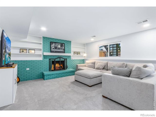 2543 Newport Drive, Fort Collins, CO 80526