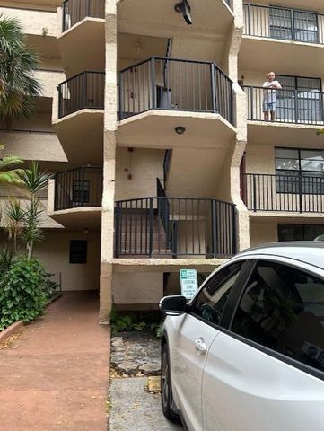 3590 Blue Lake Drive 305, Pompano Beach, FL 33064