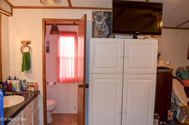 11440 Highway 70 W, Sparta, TN 38583