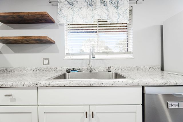 1582 Stouder Drive, Reynoldsburg, OH 43068
