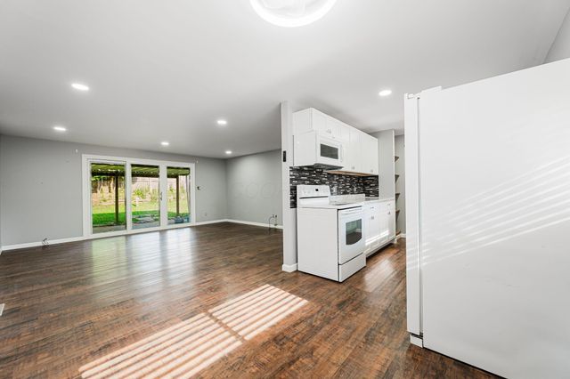 1582 Stouder Drive, Reynoldsburg, OH 43068