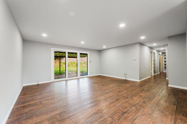 1582 Stouder Drive, Reynoldsburg, OH 43068