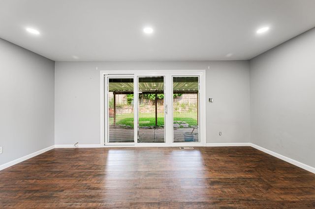 1582 Stouder Drive, Reynoldsburg, OH 43068