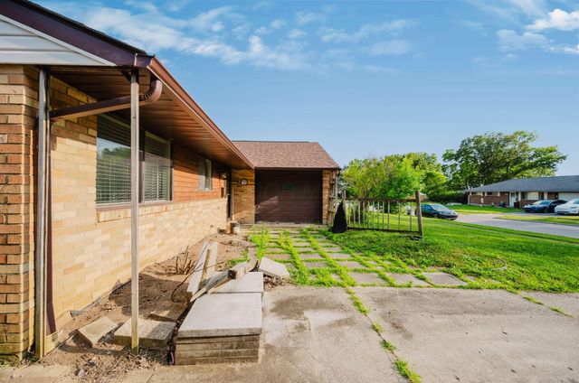 1582 Stouder Drive, Reynoldsburg, OH 43068
