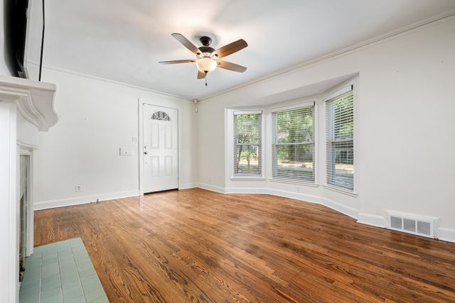 37 S ALICIA DR, Memphis, TN 38112
