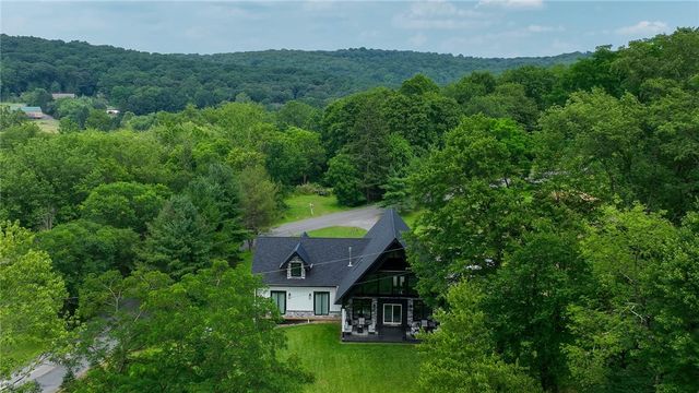 267 Reibold Rd, Forward Twp, PA 16053