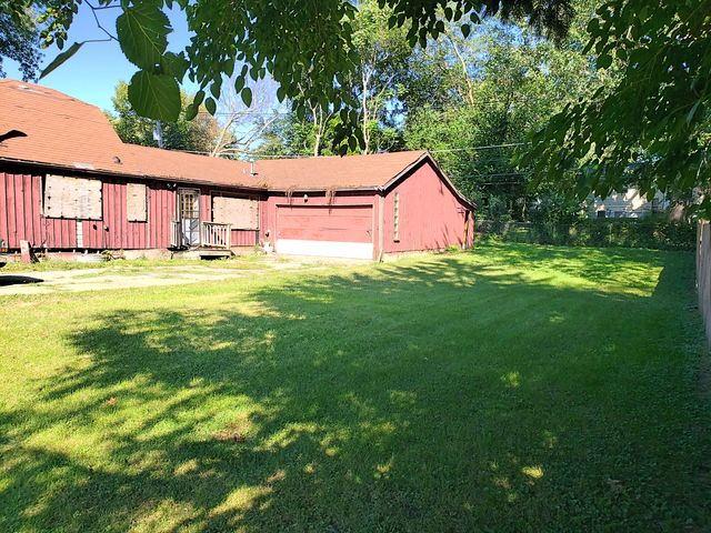 407 Greenwood Drive, Round Lake, IL 60073