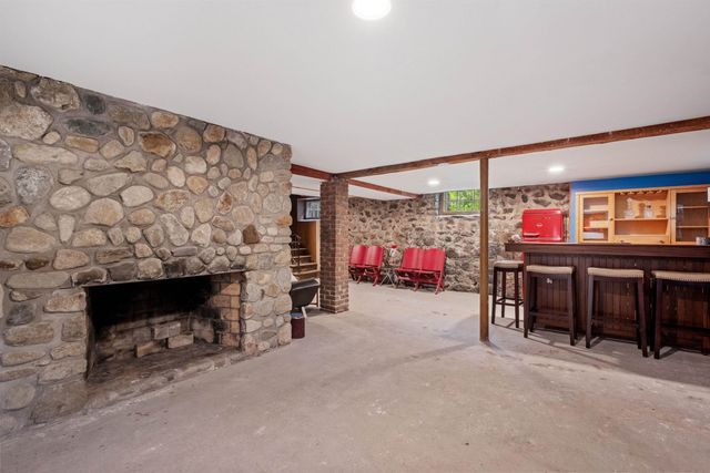 1 Foster Place, Claremont, NH 03743