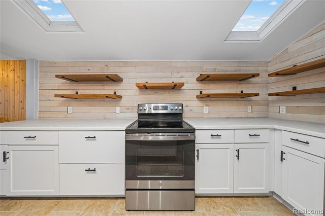 3080 Steeple Hill Road Road, White Lake, MI 48383