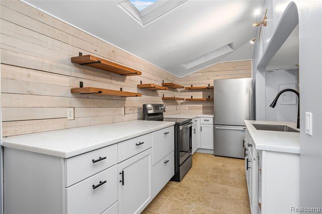 3080 Steeple Hill Road Road, White Lake, MI 48383