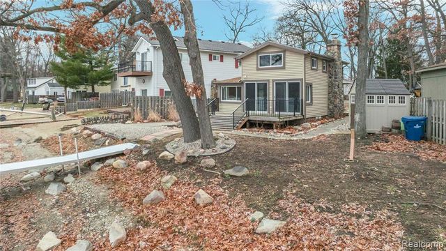 3080 Steeple Hill Road Road, White Lake, MI 48383