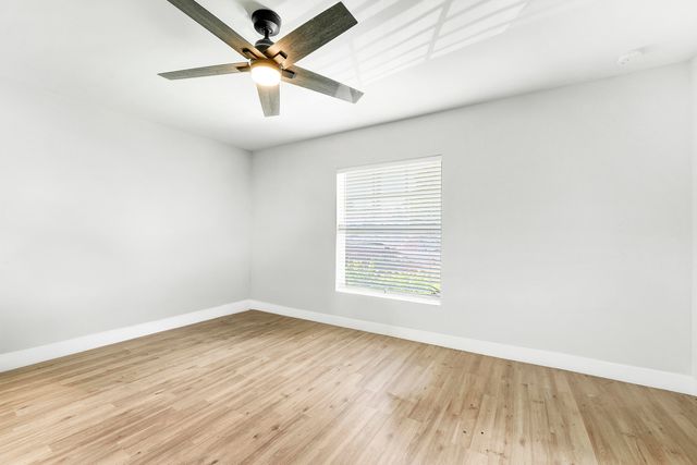 945 32ND Street, West Palm Beach, FL 33407