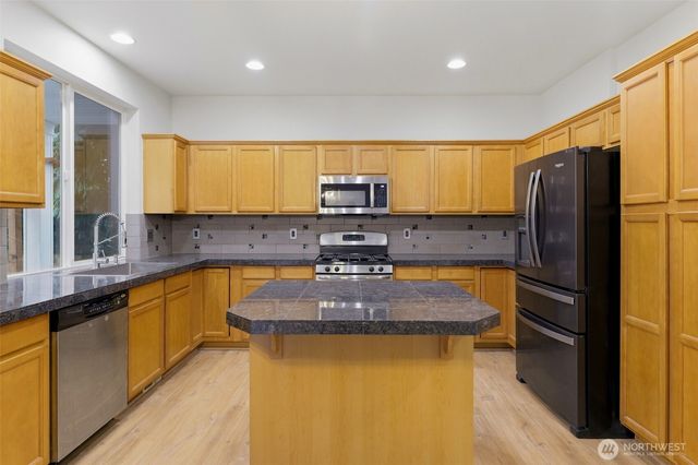 2321 88th Drive NE, Lake Stevens, WA 98258