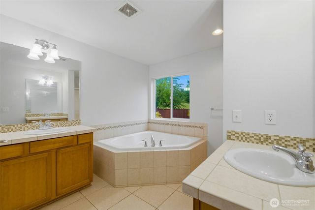 2321 88th Drive NE, Lake Stevens, WA 98258