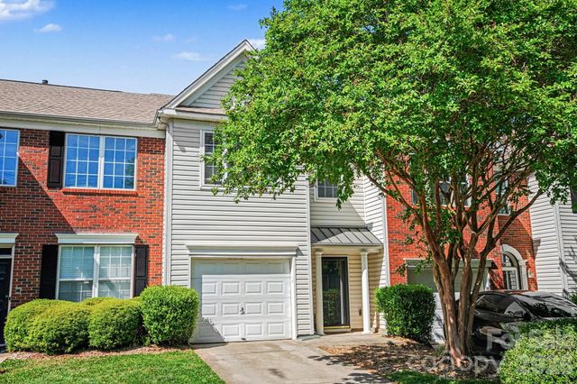 3915 Glenlea Commons Drive, Charlotte, NC 28216