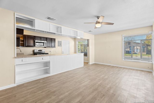 1538 Thorain, San Antonio, TX 78201