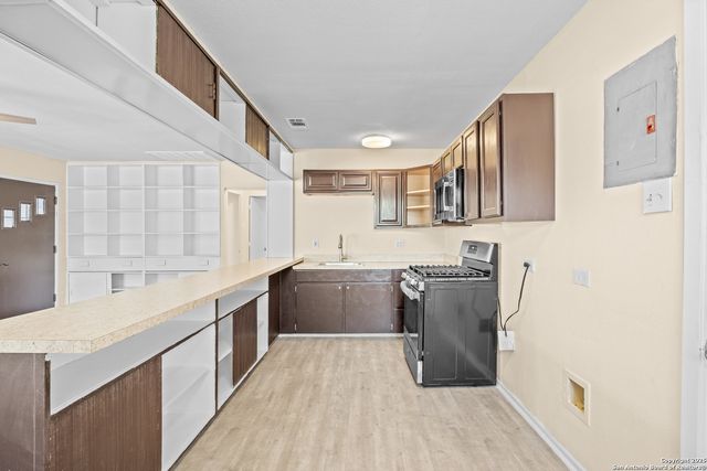 1538 Thorain, San Antonio, TX 78201