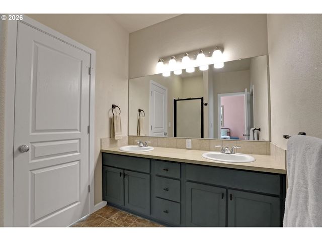 9061 Sw 155TH Ave, Beaverton, OR 97007