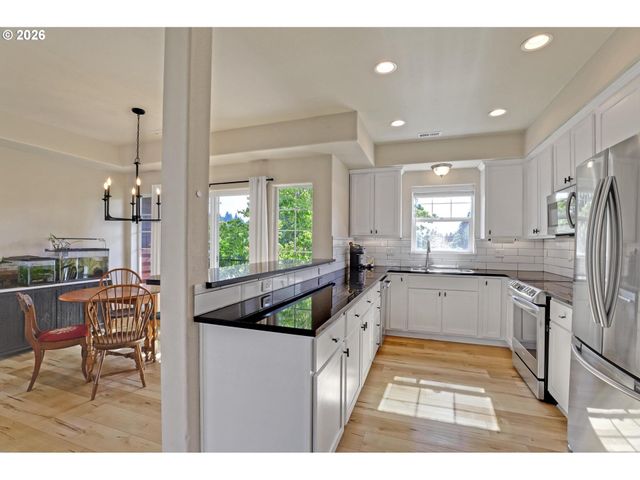 9061 Sw 155TH Ave, Beaverton, OR 97007