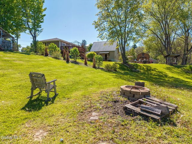 1309 Maple Hill Road, Schodack, NY 12033