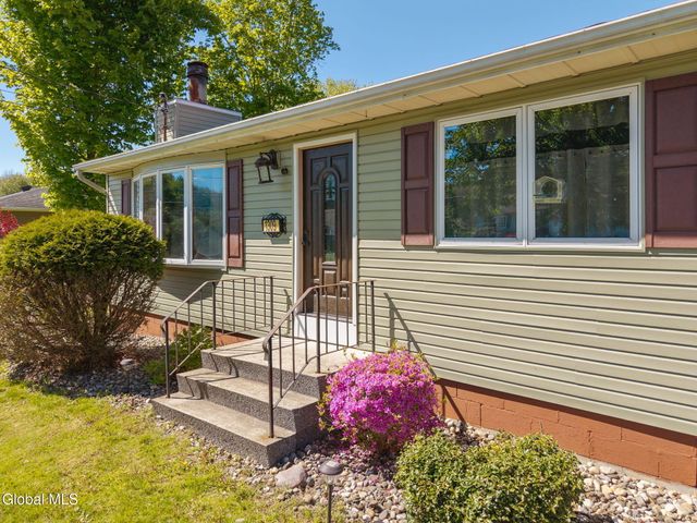 1309 Maple Hill Road, Schodack, NY 12033